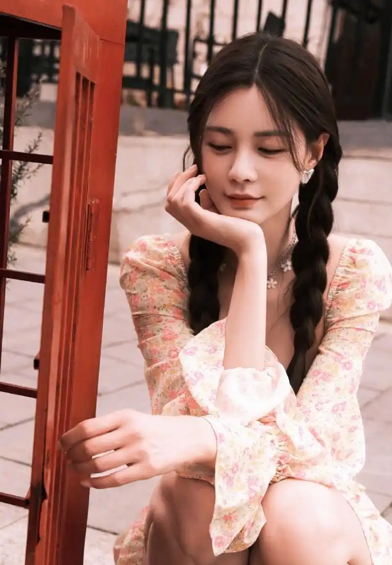 676767" 祝沈梦辰生日快乐,两人互动尽显甜蜜.