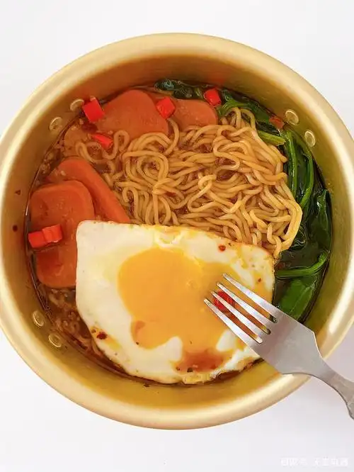 泡面党必入【酸汤泡面】开胃过瘾,好吃到流泪!