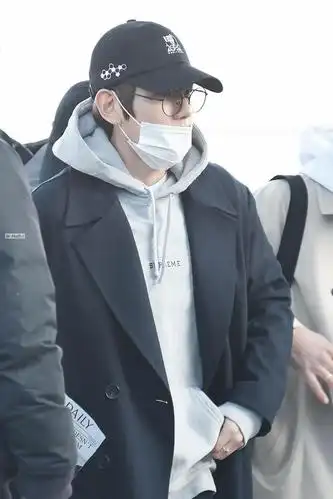 精选边伯贤生图