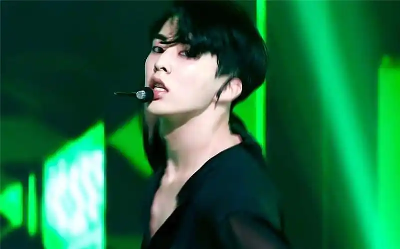 xiumin金珉锡theevekokobopedit