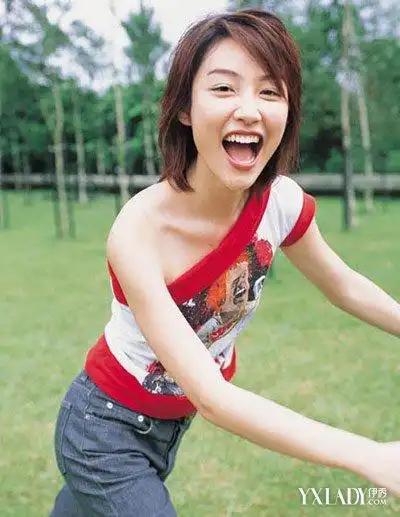 【图】陈冠希旧爱陈文媛艳照曝光 大尺度床上艳照令人咋舌