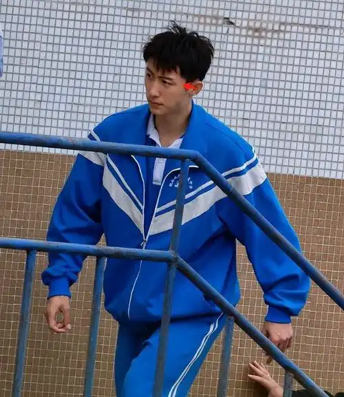 杨洋|吴磊|乔杉|黄景瑜|彭昱畅_网易订阅