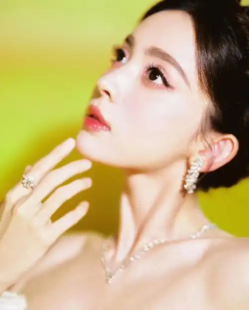 古力娜扎#无水印(2)#头像#/#明星壁纸