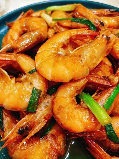 好吃到舔手指的油焖虾你男朋友来做