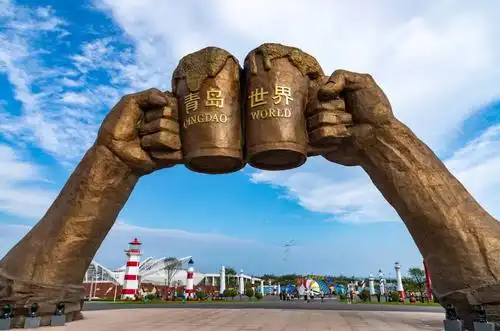 8月16日晚,第30届青岛国际啤酒节将在青岛西海岸新区金沙滩啤酒城闭幕