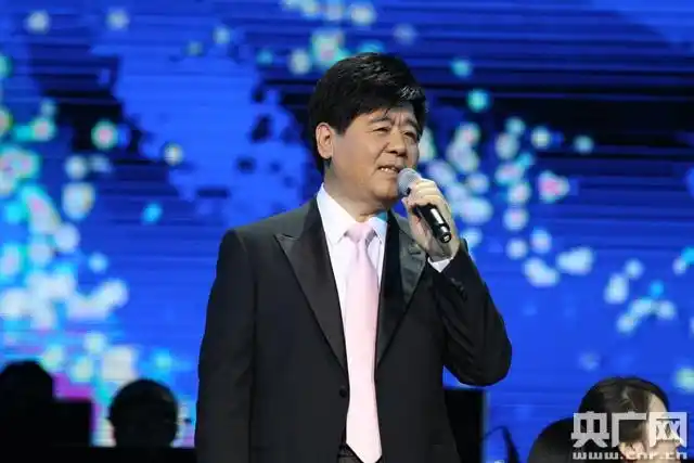 著名歌唱家,中国电影乐团国家一级演员王洁实将出席开幕式.