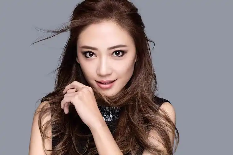 应采儿 cherrie ying的图片