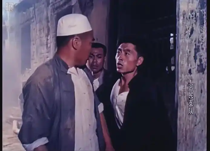 《回民支队》是由 a target="_blank" href="/item/八一电影制片厂