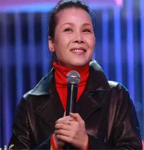 田震:不后悔和摔话筒:我和那英不熟,23年后,二人如今