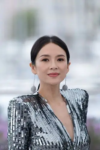 汪峰娇妻章子怡风韵十足越来越漂亮了