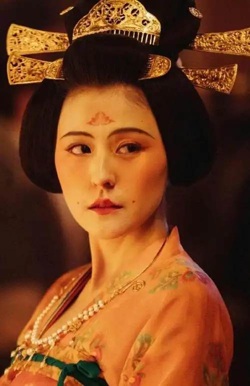 原创长安十二时辰收官外人眼中的新成就是热依扎自己的重生