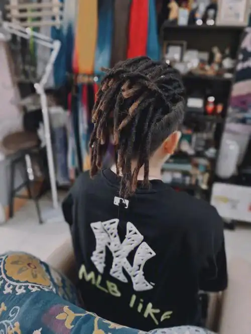 夏日发型改造计划之脏辫