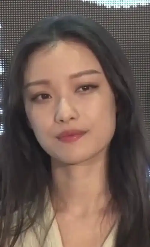 倪妮"大头照"流出,皮肤状态似婴儿,终于相信了井柏然的审美!