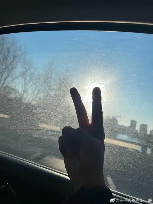 0222比耶大赛##0222一直爱下去