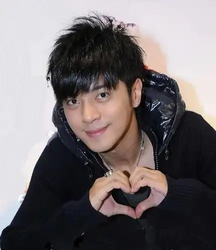 谁有这张关于小猪罗志祥的原图