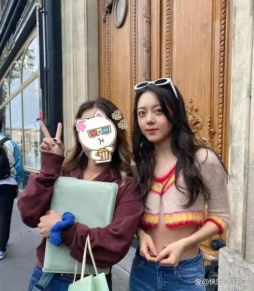 9月27日,赵今麦在巴黎街头被网友偶遇并拍下了合照,这一事件随即引发