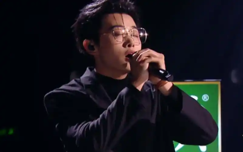 【2020中国好声音】宋宇宁《那年 年少》_哔哩哔哩_bilibili