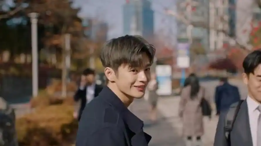 人间蛊王徐仁国|我对着我的手机说我要看帅哥,特别是那位名字叫徐仁国