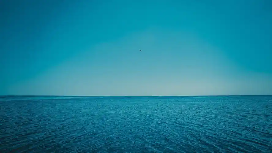 壁纸 蓝色的大海,波浪,地平线,天空