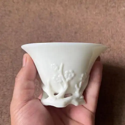 德化窑雕塑仿古折枝梅花杯,与古器对话向古器学习