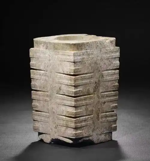 精选上百件古代玉琮