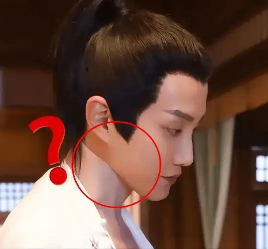 也是可以垫的,女明星的直角肩,男明星的大宽肩,比如易烊千玺的大宽肩