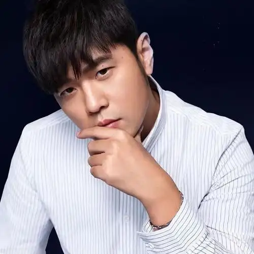 2021周杰伦精选高清帅气经典头像图片