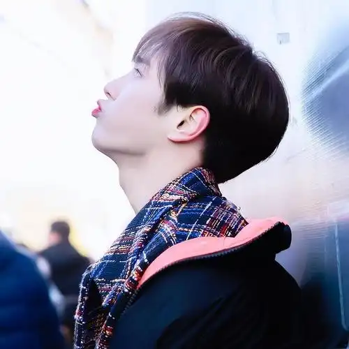 李汶翰的喉结真的【7.6更新啦】