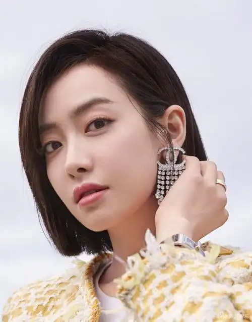 气质优雅的宋茜的时尚搭配承包你的整个衣橱来学学吧