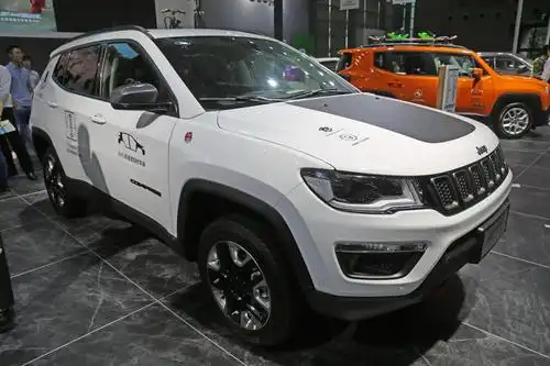 jeep指南者20万级别专业suv车展实拍