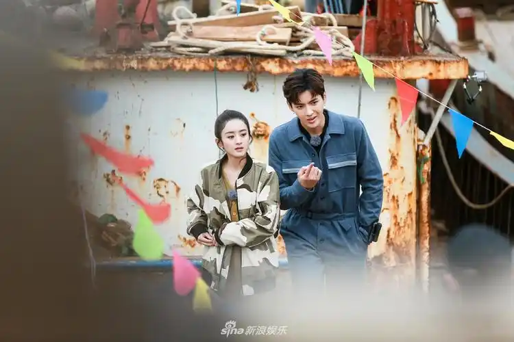 吴亦凡赵丽颖热聊