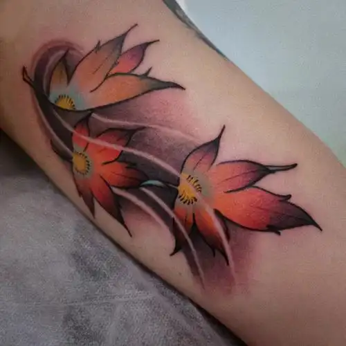 枫叶纹身