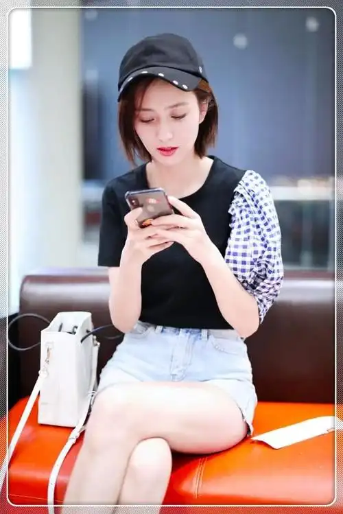 佟丽娅故意把短裤穿得这么紧腿是惊艳了造型却一言难尽