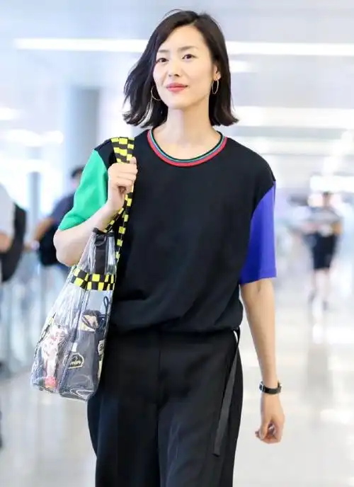 刘雯衣品真高级拼接撞色t恤裙穿出新花样夏天这样穿美翻了