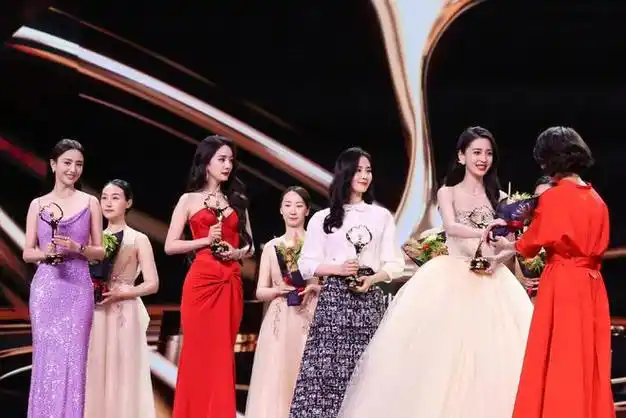 唐嫣没被扒出的"底裤",全都暴露了|杨幂|罗晋|杨颖|刘诗诗|刘亦菲|傻