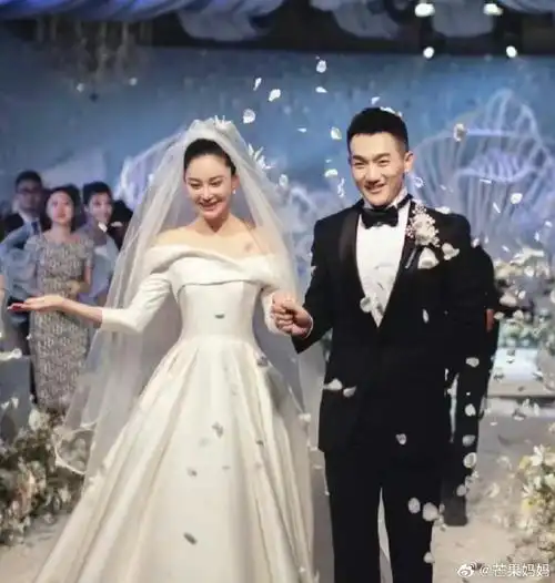 张馨予16年发了"我想我会一直孤单",和剪头发后,17年就在《奇犬神兵》