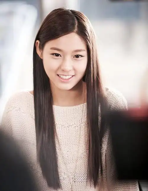 10】ft island所属公司推「7 1」女团 「李洪基