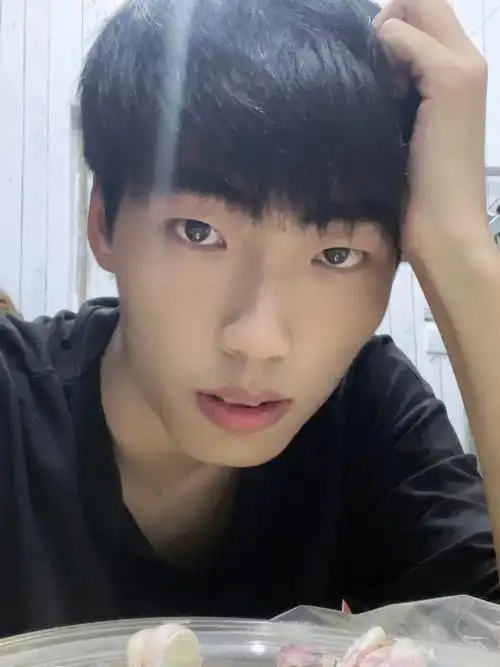 男生自拍常用哦