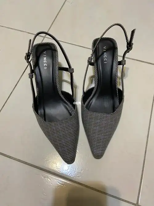 rm65只穿过一次 like neworiginal price rm89#二手  #总少一双高跟鞋