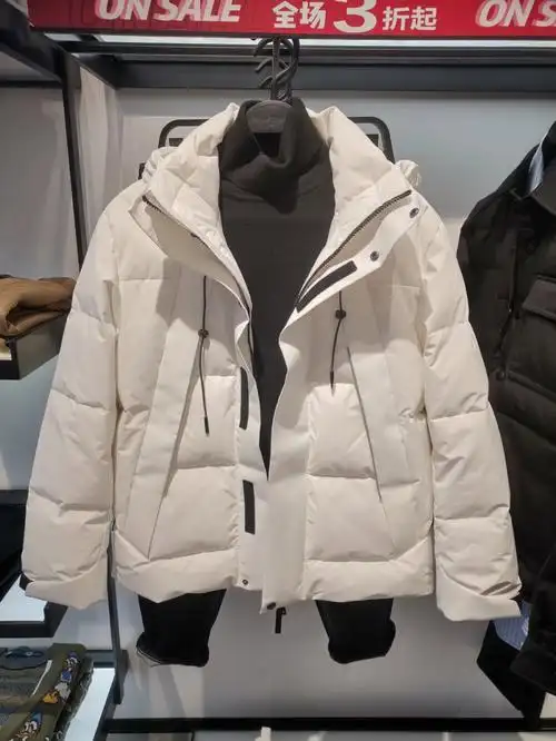 太平鸟男装羽绒服