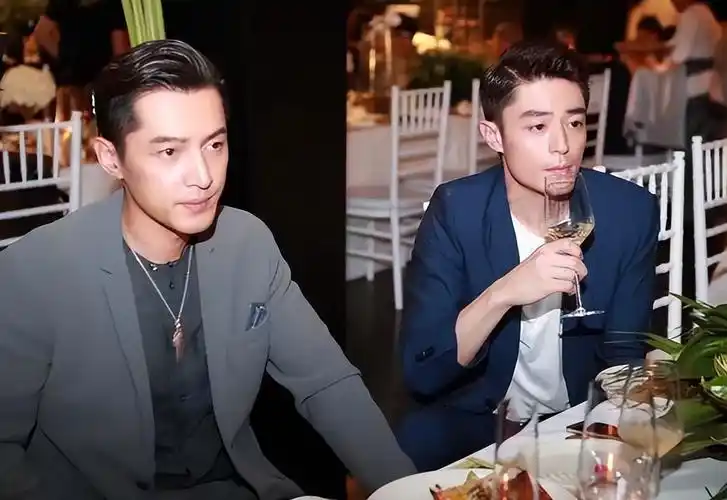 胡歌霍建华cp 胡歌霍建华时尚芭莎 - 上广常识网