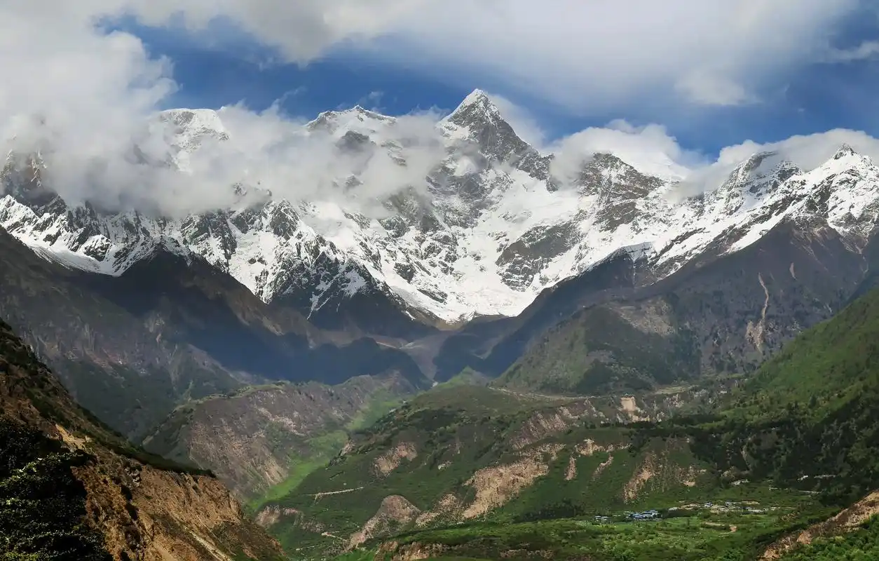 中国最美山峰南迦巴瓦九峰高清组图