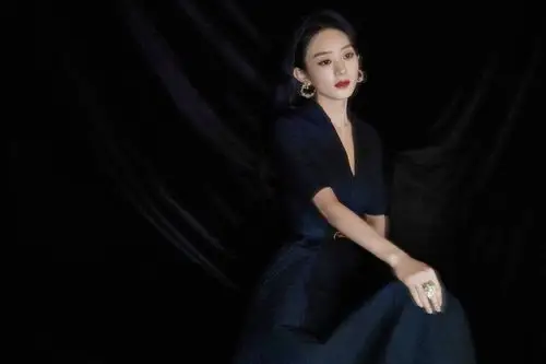 赵丽颖20210119星动之夜造型篇