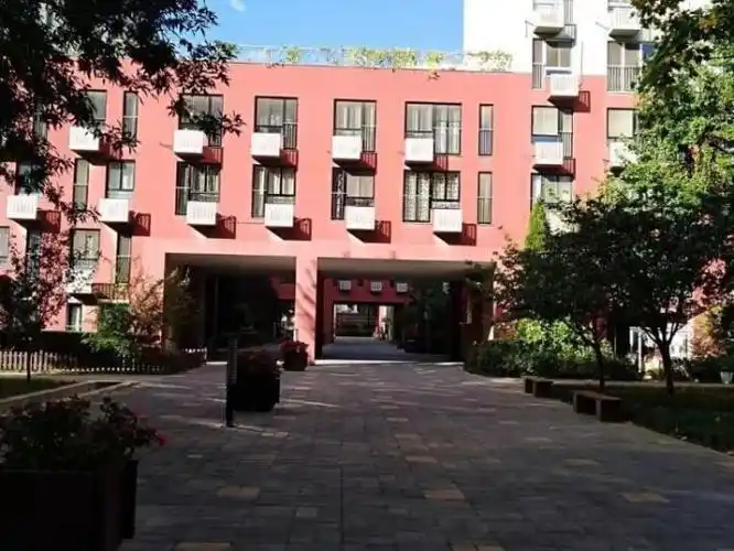 《家有儿女》的拍摄地是北京印象小区,位于北京海淀区,公开资料显示