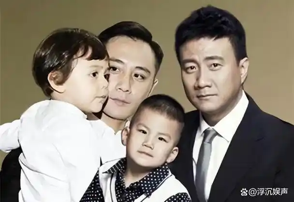 刘烨与胡军,两位钢铁直男的"爱恨情仇",22年不敢四目相接