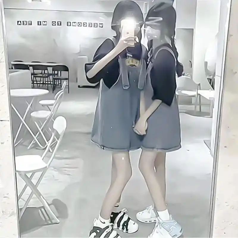 真人闺蜜头像 - 高冷kt小猫 - 抖音