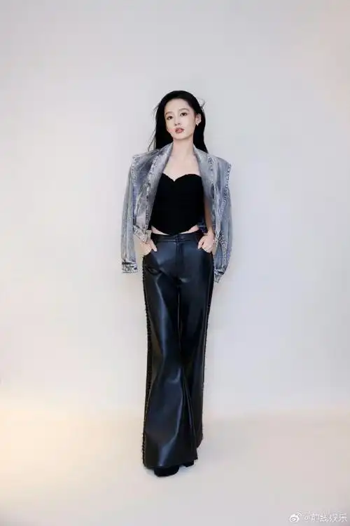 女霸总回国,霸气归来!#李沁女霸总回国