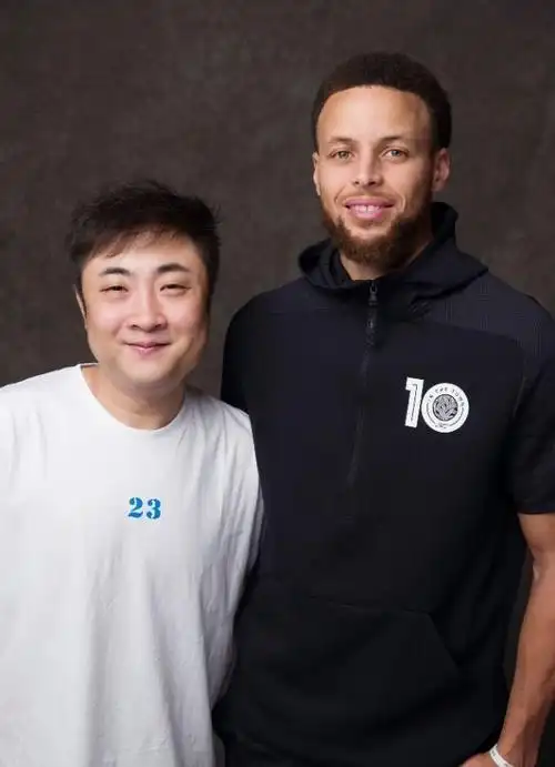 原来这才是nba球员的真实身高库里和乔杉的合影被球迷玩坏了