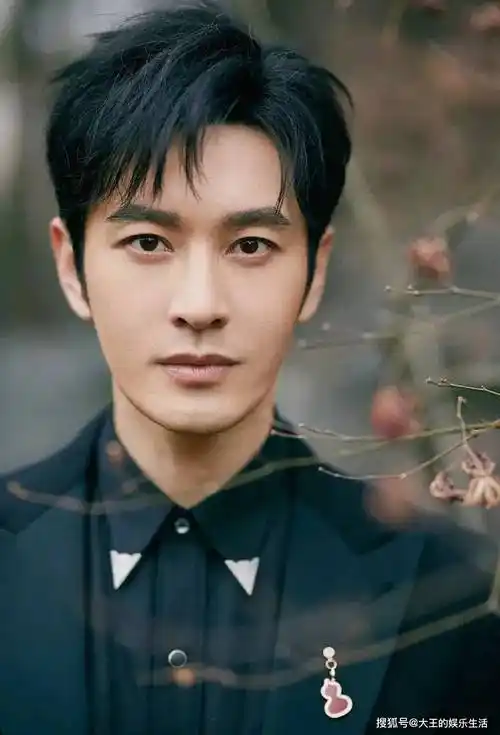 黄晓明为新戏增肥,昔日帅气形象全无,大肚子太抢镜!_角色_精神_电影