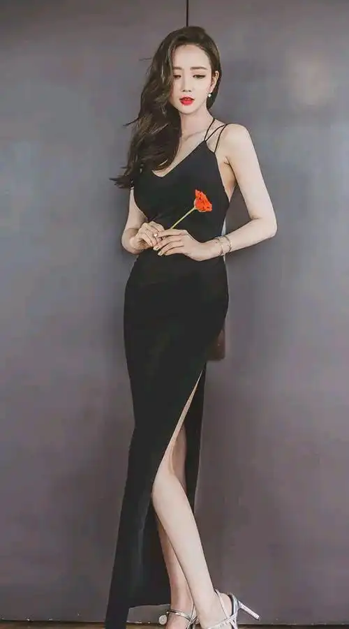 气质非凡的美女,美到了极致!